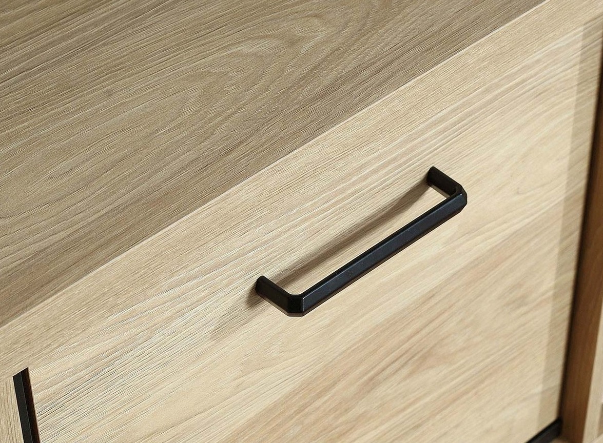 Lentyna Etrmoni 107 (Šviesus medis)