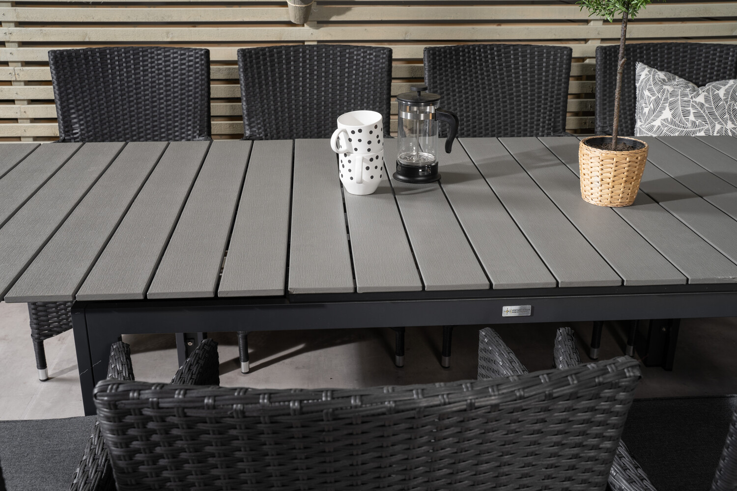 Stalo ir kėdžių komplektas Dallas 3026 (Juoda + Pilka)