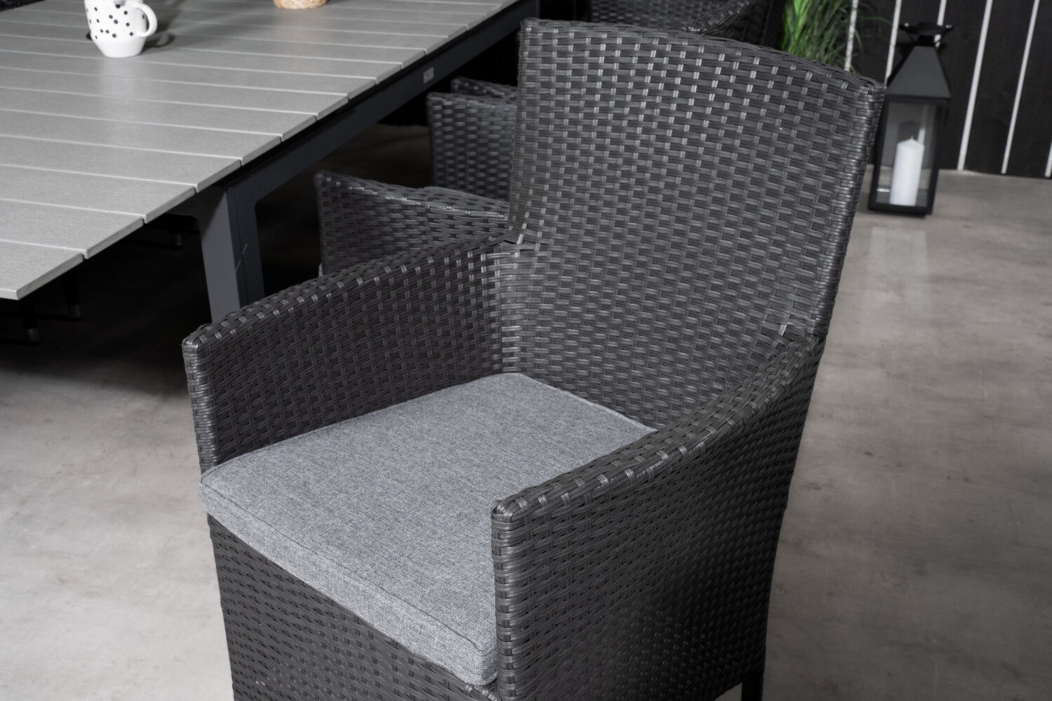 Stalo ir kėdžių komplektas Dallas 3026 (Juoda + Pilka)