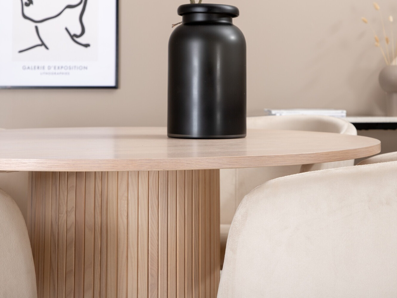 Valgomojo komplektas Dallas 2557 (Kreminė + Juoda)