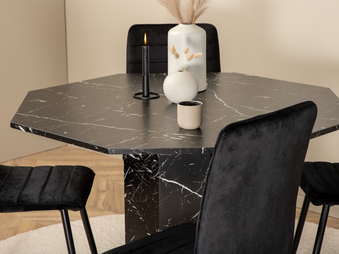 Valgomojo komplektas Dallas 2617 (Juoda)