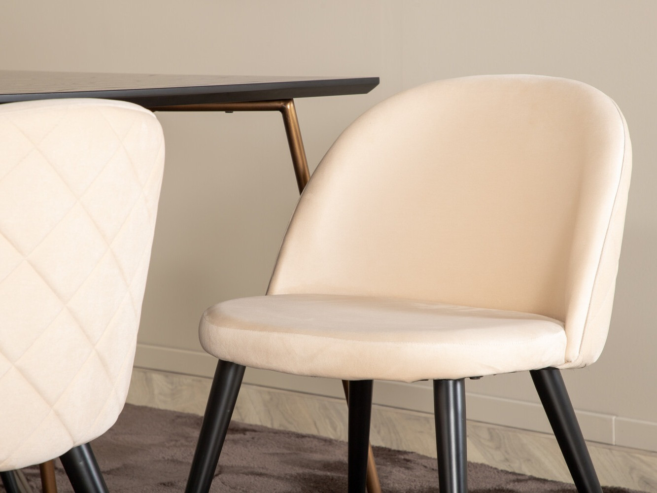 Valgomojo komplektas Dallas 2725