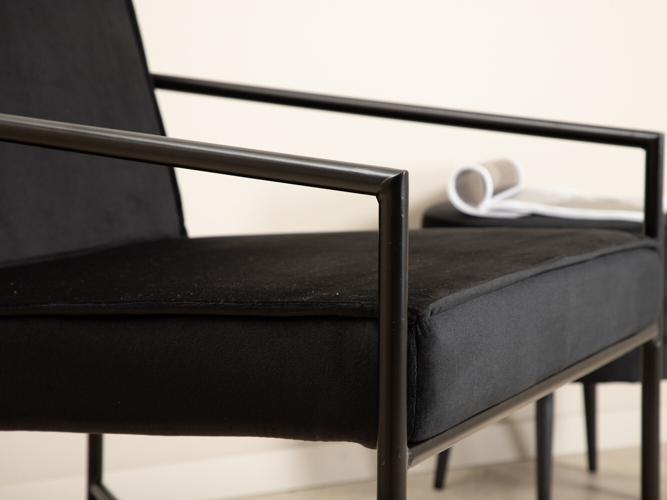 Fotelis Dallas 1707 (Juoda)