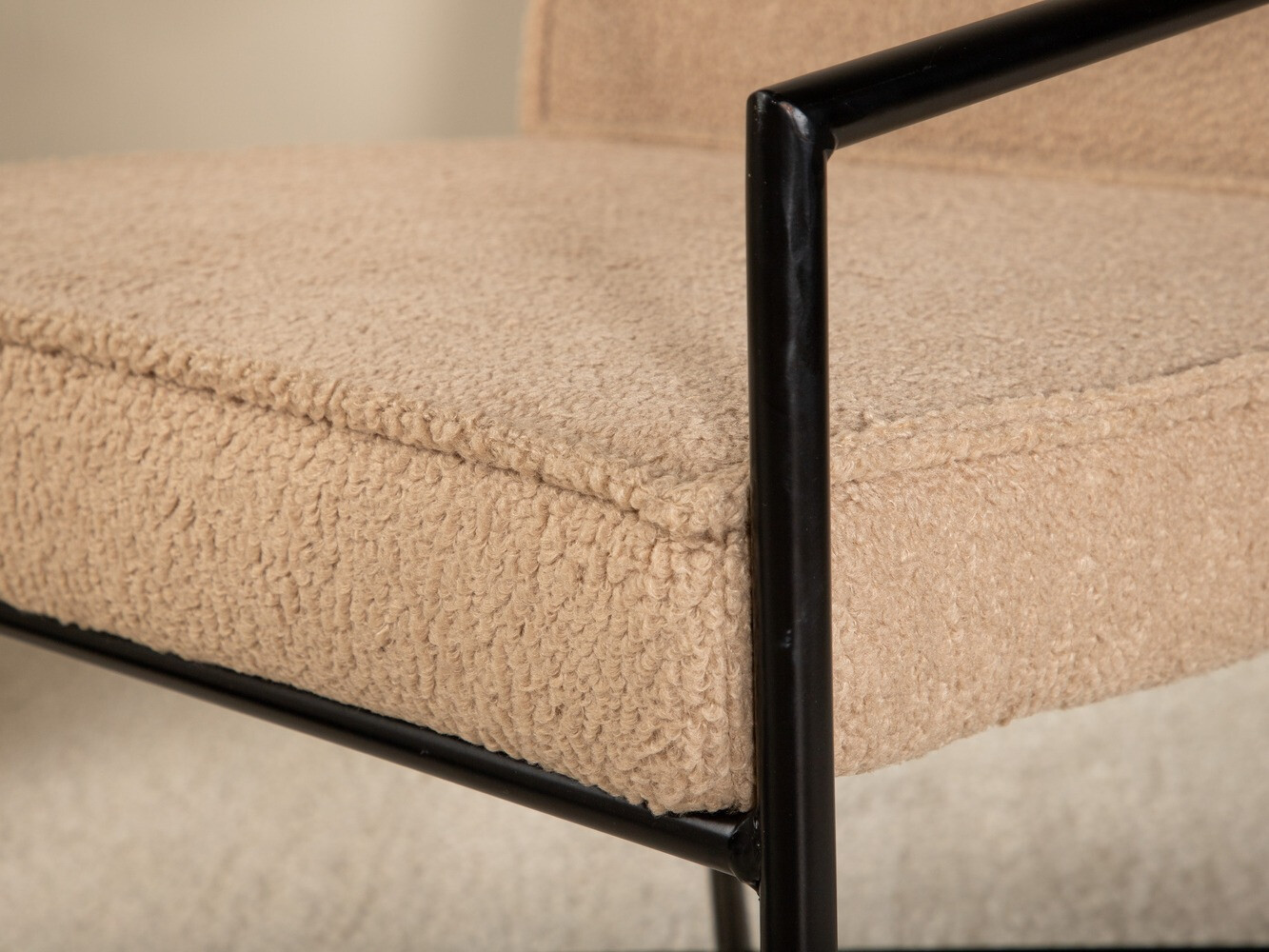 Fotelis Dallas 1707 (Ruda + Juoda)