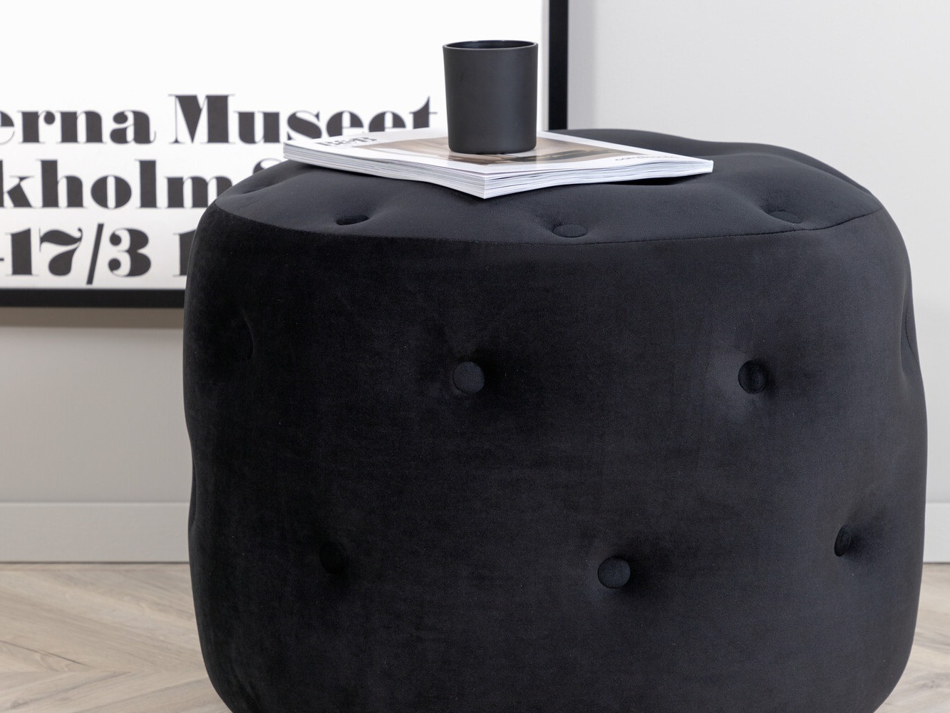 Pufas Dallas 2915 (Juoda)