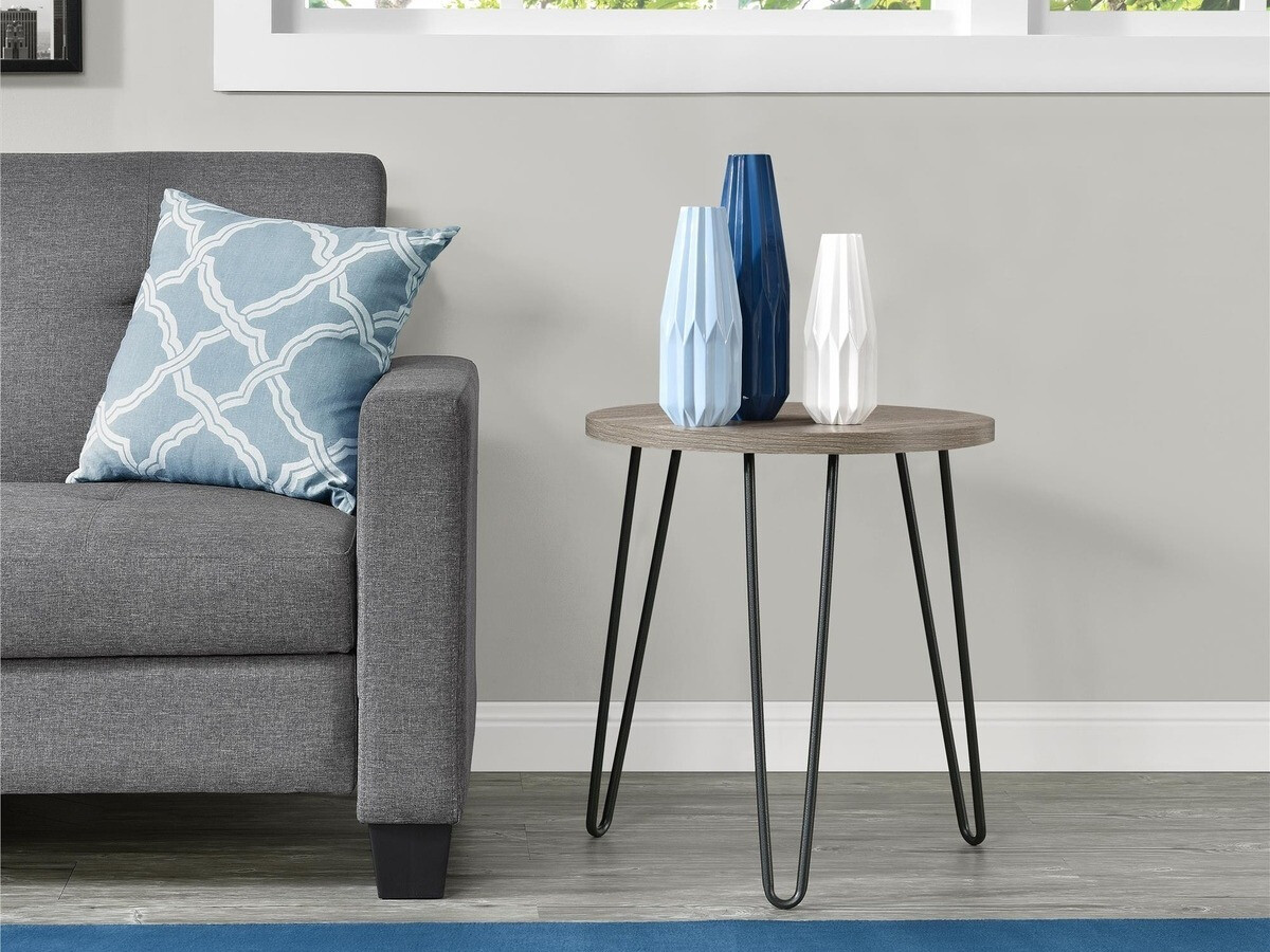 Šoninis staliukas Nutive 105 (Šviesus ąžuolas)