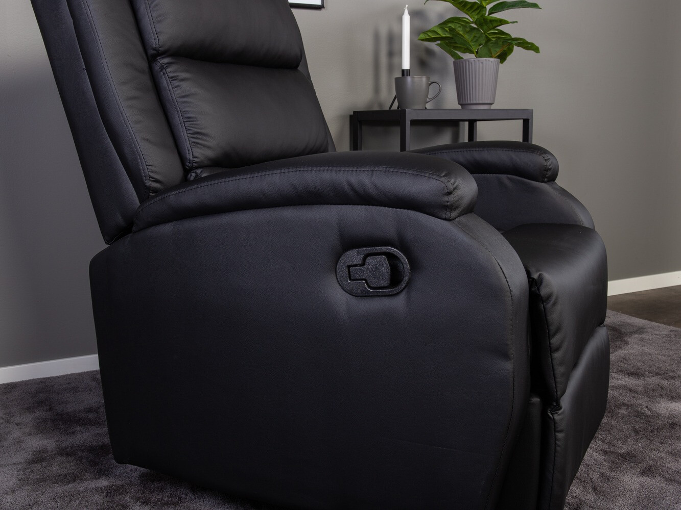 Fotelis reglaineris Dallas 1569