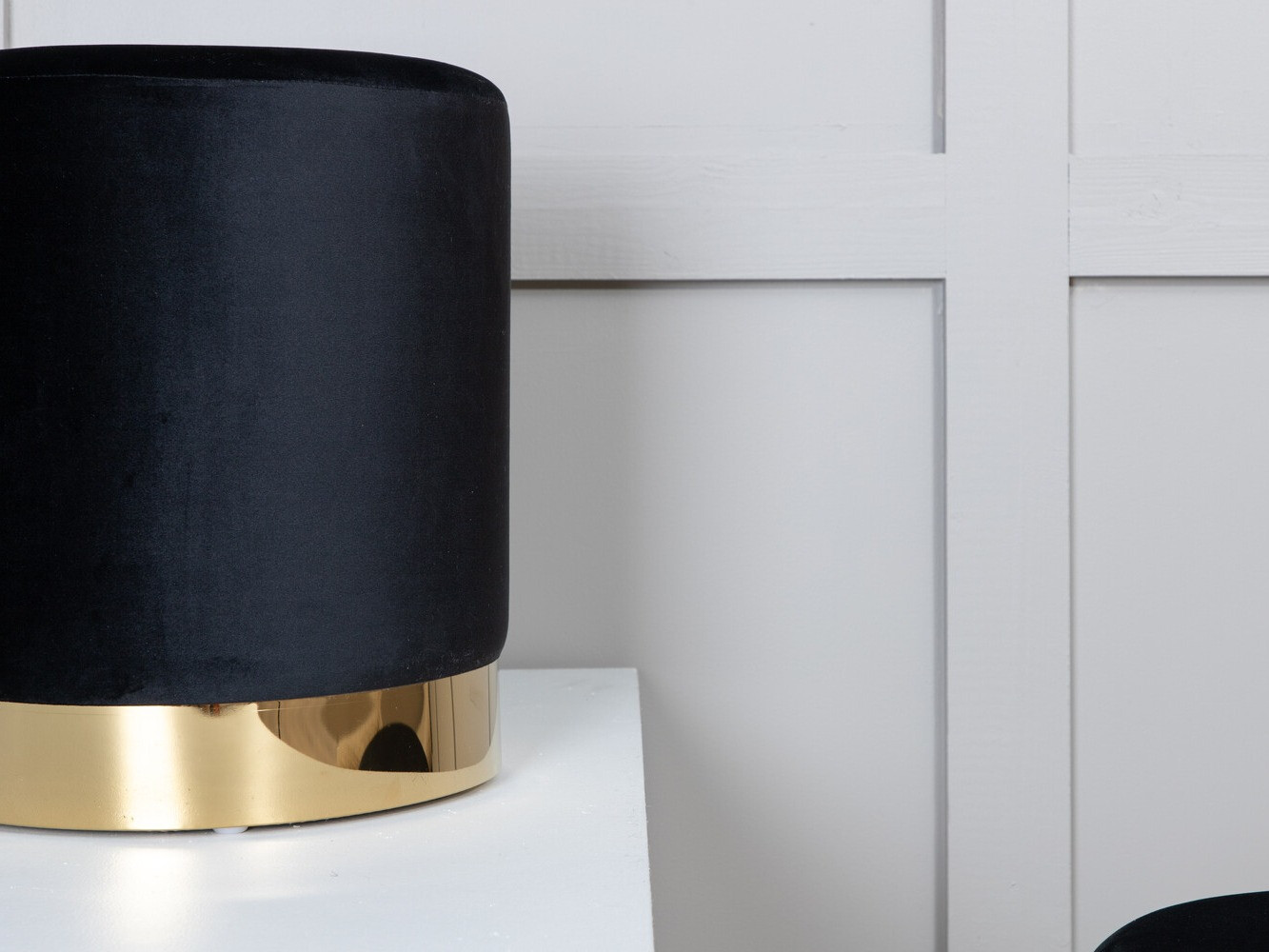 Pufas Dallas 2936 (Juoda + Blizgi geltona)