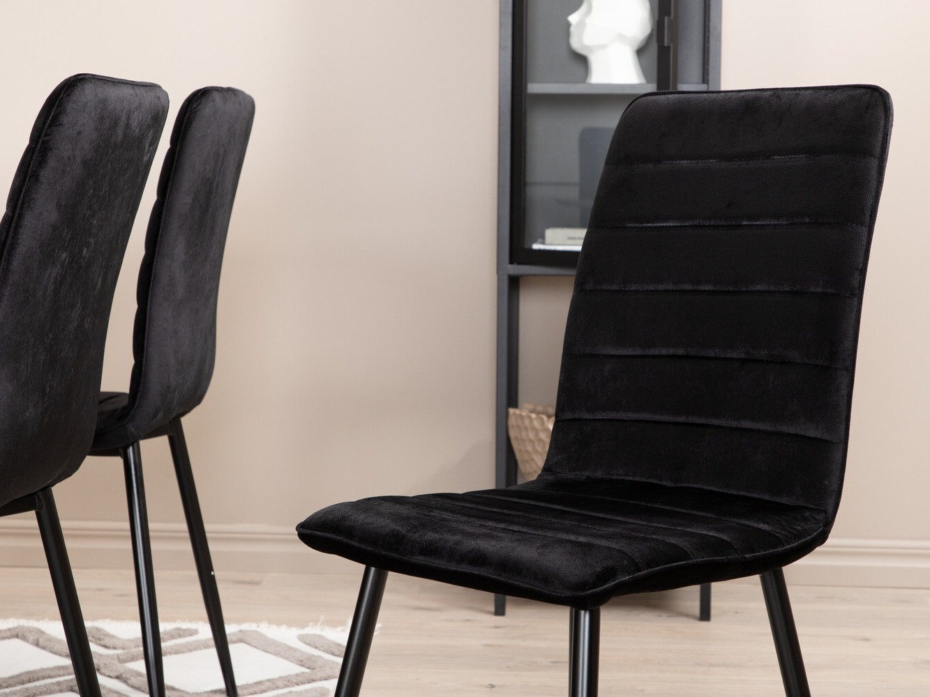 Valgomojo komplektas Dallas 2705