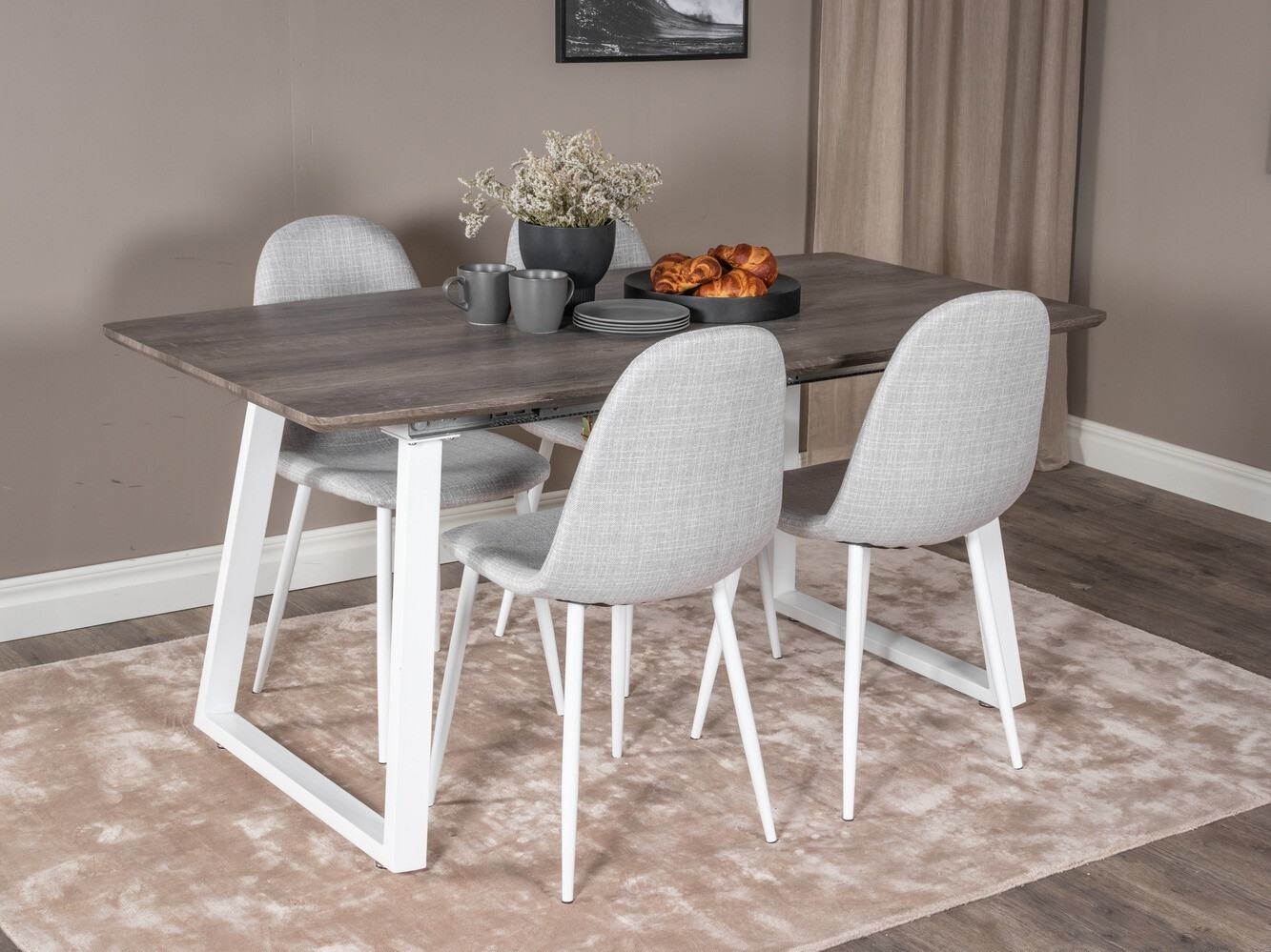 Valgomojo komplektas Dallas 1979 (Balta + Šviesi pilka)