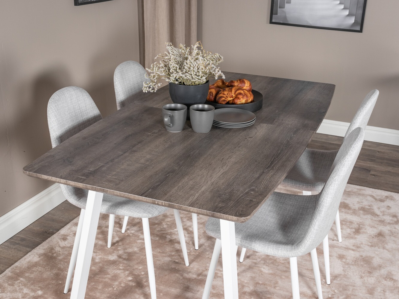 Valgomojo komplektas Dallas 1979 (Balta + Šviesi pilka)