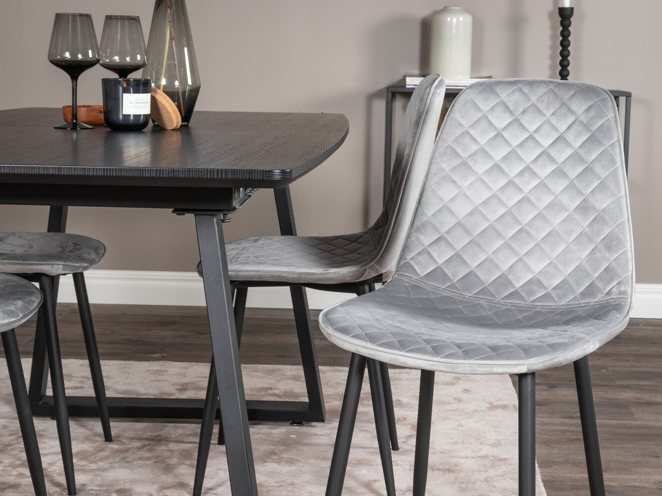 Valgomojo komplektas Dallas 1998