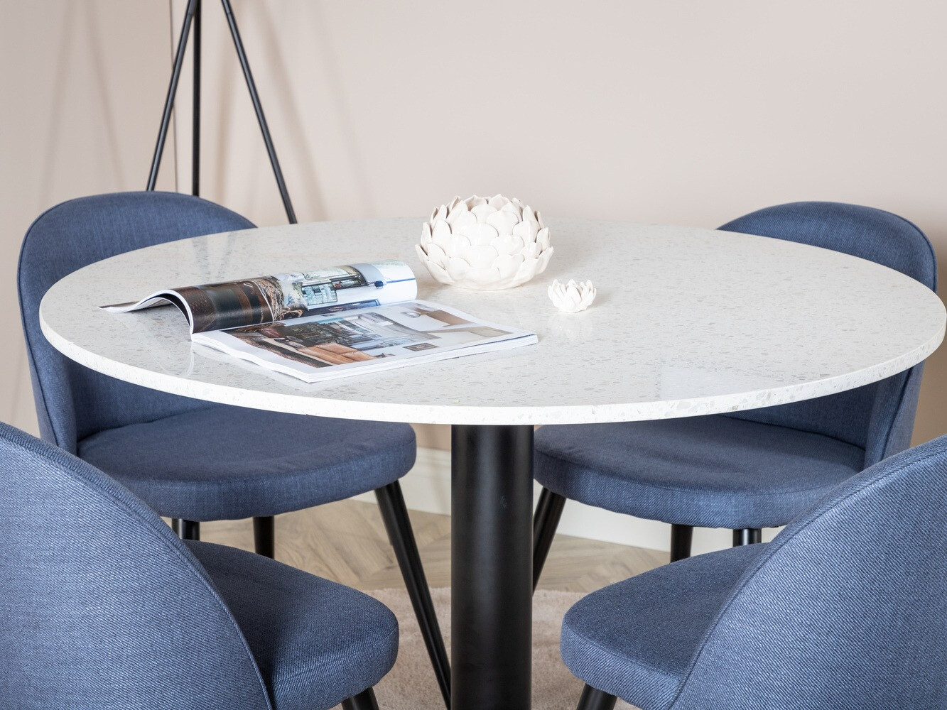 Valgomojo komplektas Dallas 1107 (Mėlyna + Juoda)