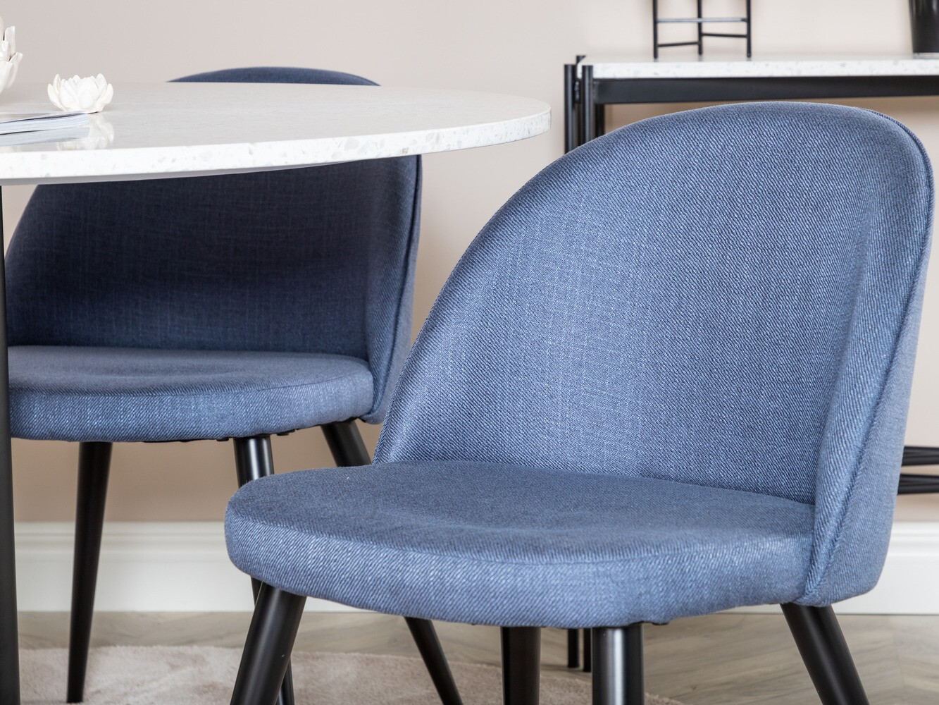 Valgomojo komplektas Dallas 1107 (Mėlyna + Juoda)