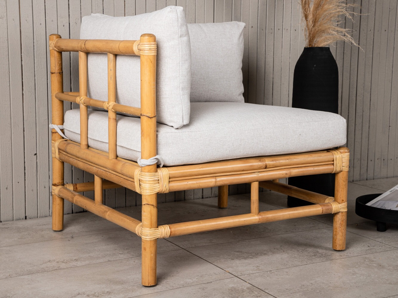 Lauko fotelis Mernolu 107