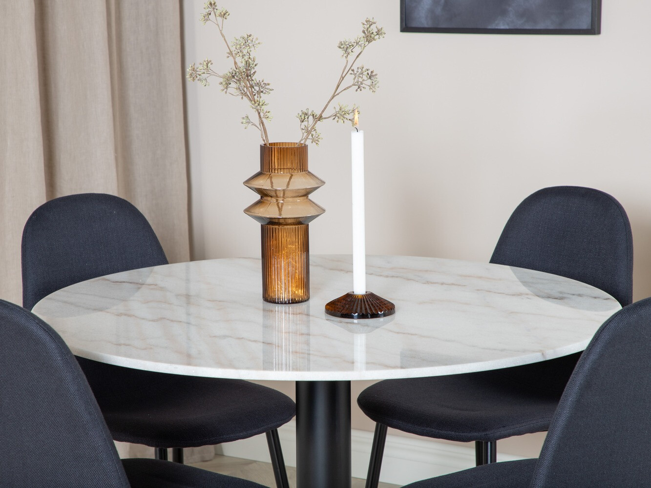 Valgomojo komplektas Dallas 1613 (Juoda)