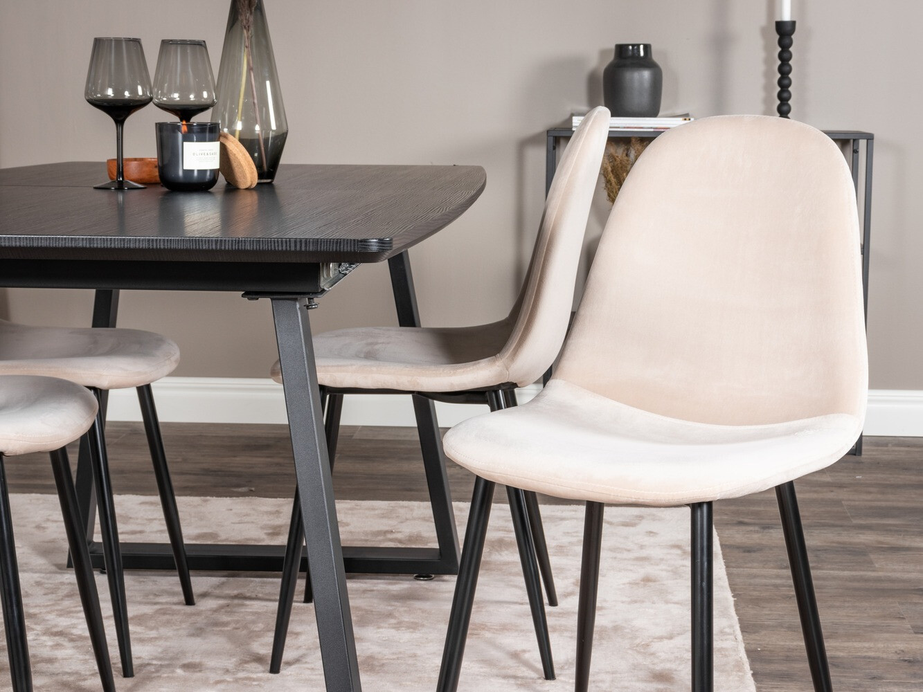 Valgomojo komplektas Dallas 1616 (Smėlinė)