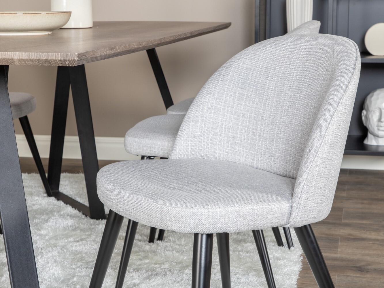 Valgomojo komplektas Dallas 340 (Šviesi pilka + Juoda)