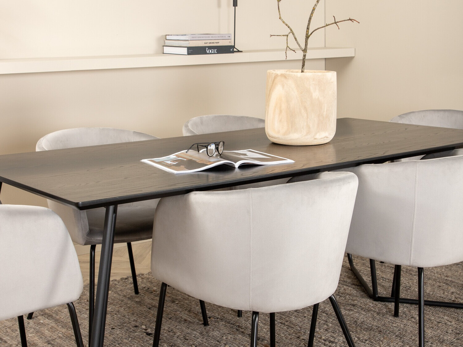 Valgomojo komplektas Dallas 2569 (Šviesi pilka + Juoda)