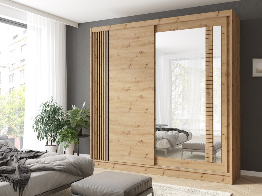 Rudos miegamojo spintos