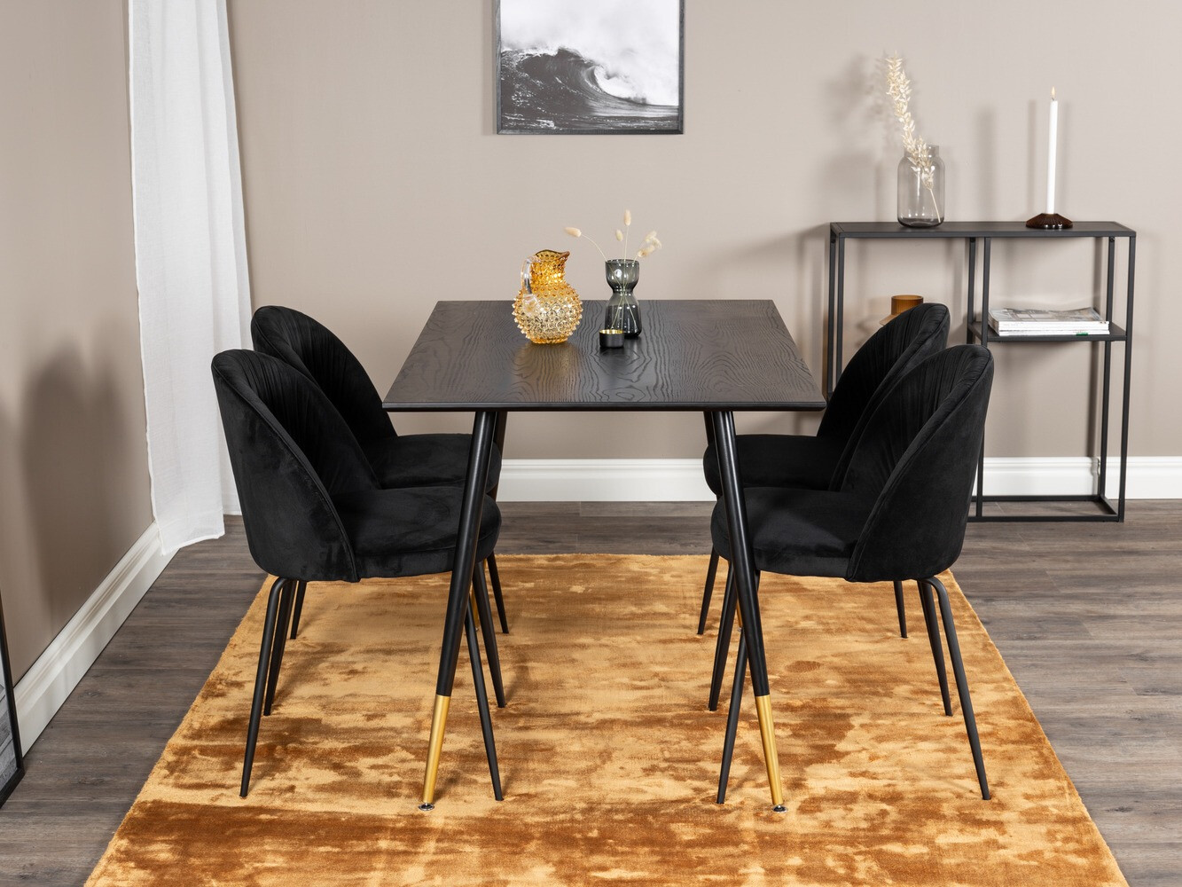 Valgomojo komplektas Dallas 1888