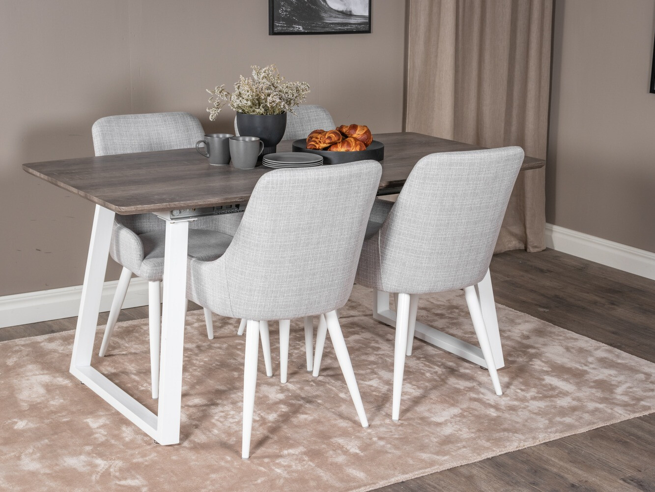 Valgomojo komplektas Dallas 1978 (Balta + Šviesi pilka)