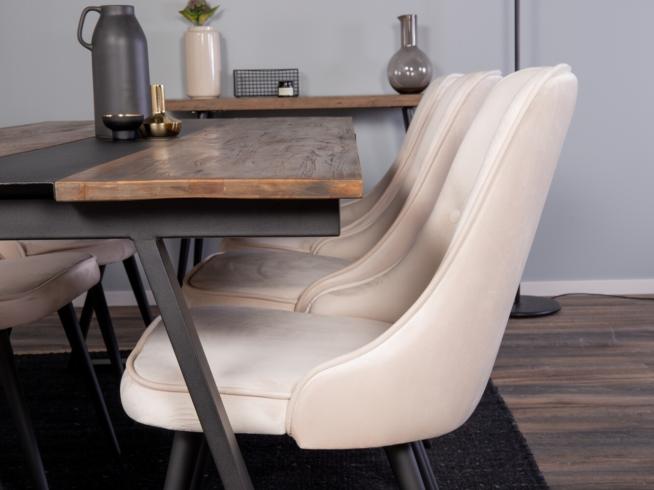 Valgomojo komplektas Dallas 1934 (Juoda + Smėlinė)