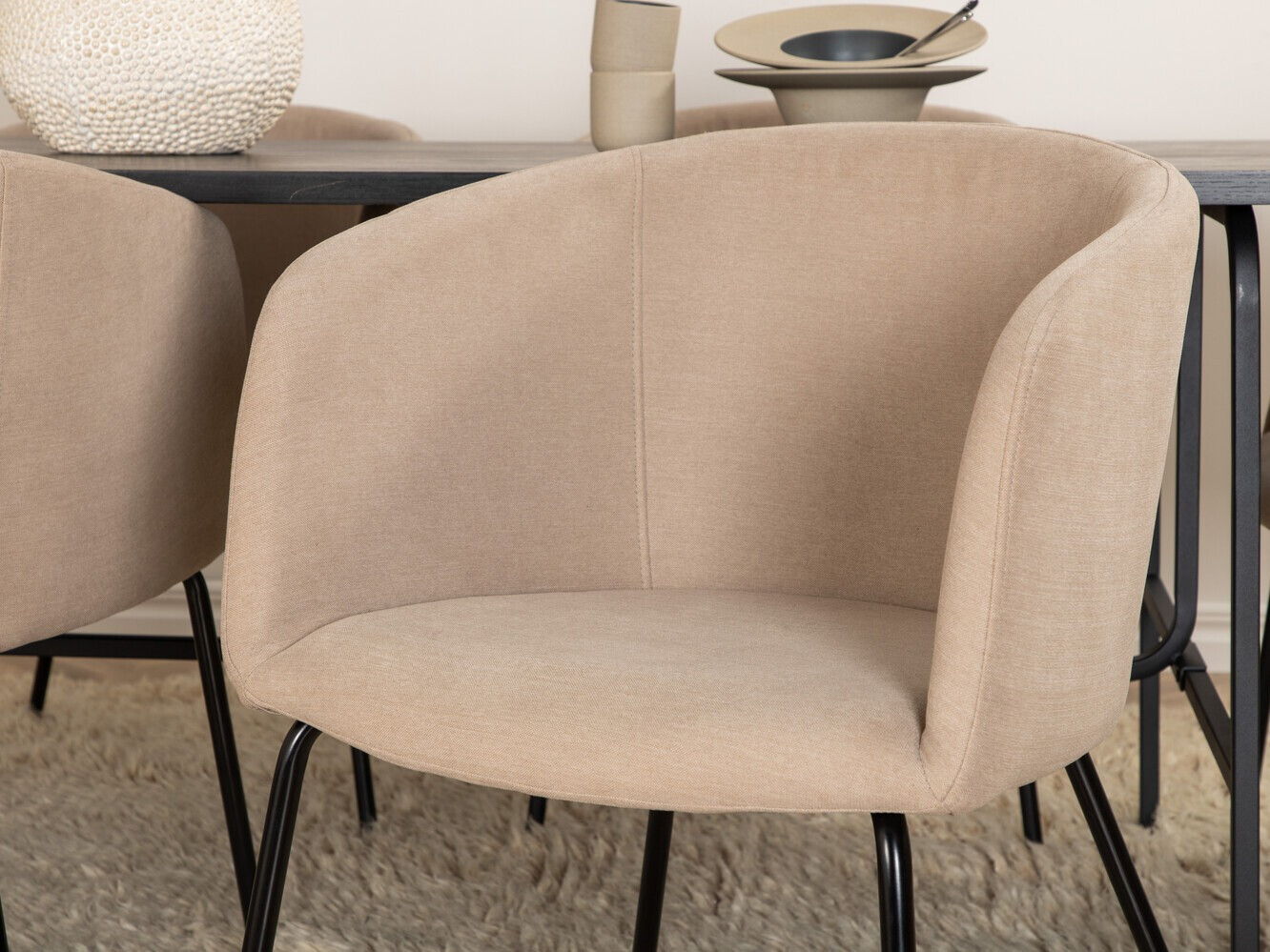 Valgomojo komplektas Dallas 2794 (Smėlinė + Juoda)