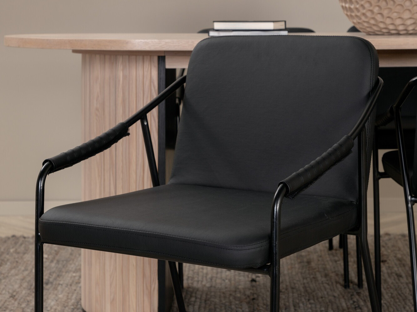 Valgomojo komplektas Dallas 2750