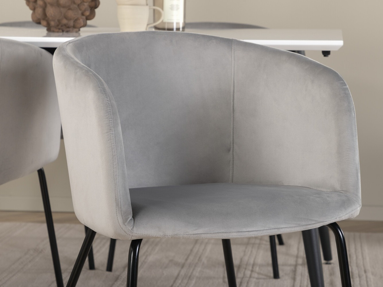 Valgomojo komplektas Dallas 2739 (Pilka + Juoda)