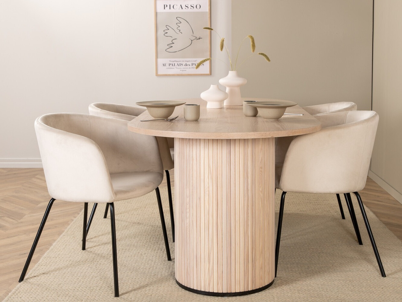 Valgomojo komplektas Dallas 2767 (Kreminė + Juoda)