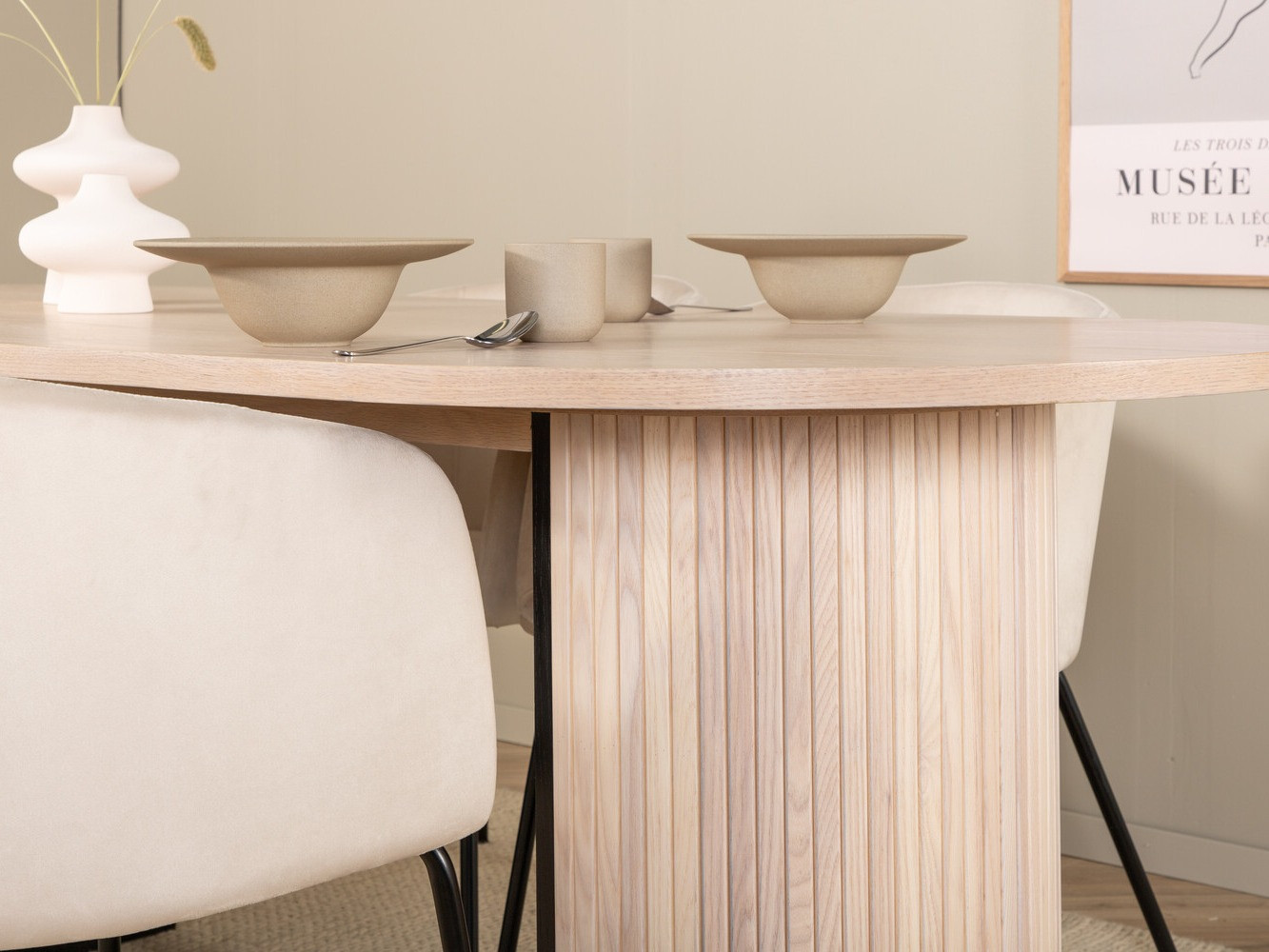 Valgomojo komplektas Dallas 2767 (Kreminė + Juoda)