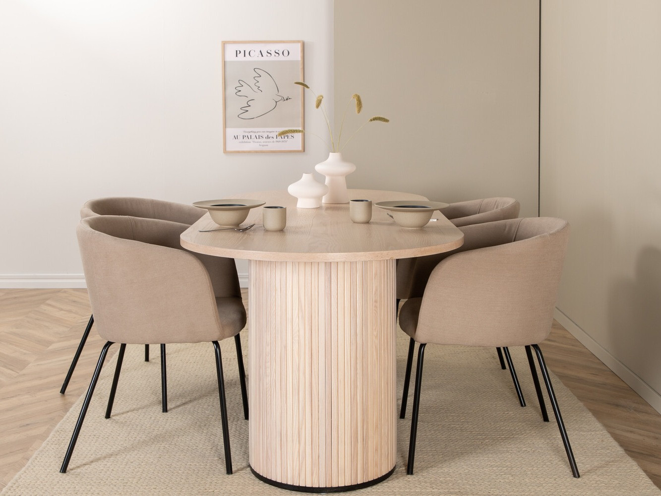 Valgomojo komplektas Dallas 2767 (Smėlinė + Juoda)