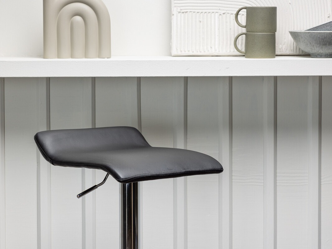 Baro kėdė Dallas 3884