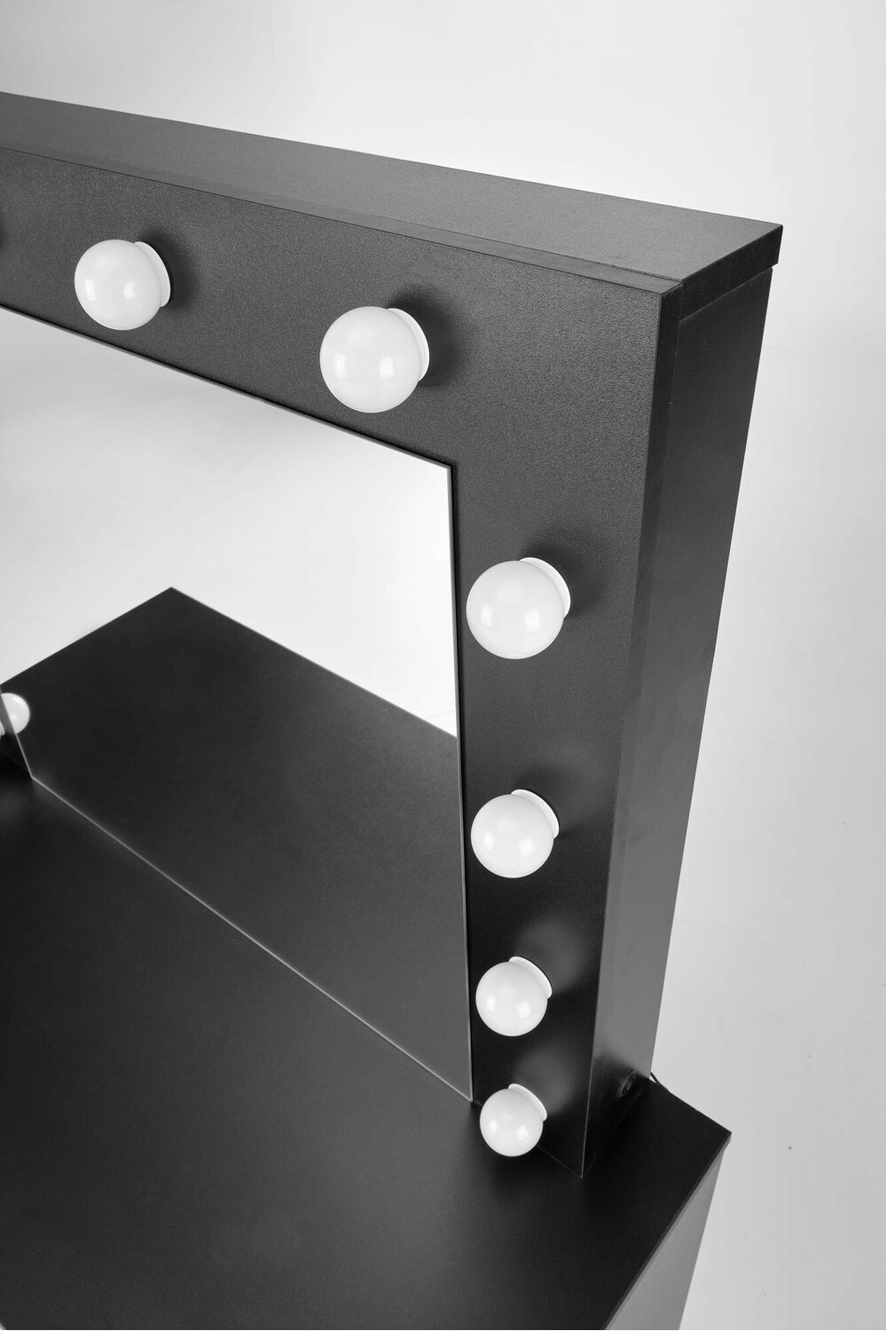 Makiažo staliukas Houston Gaudium (Juoda)