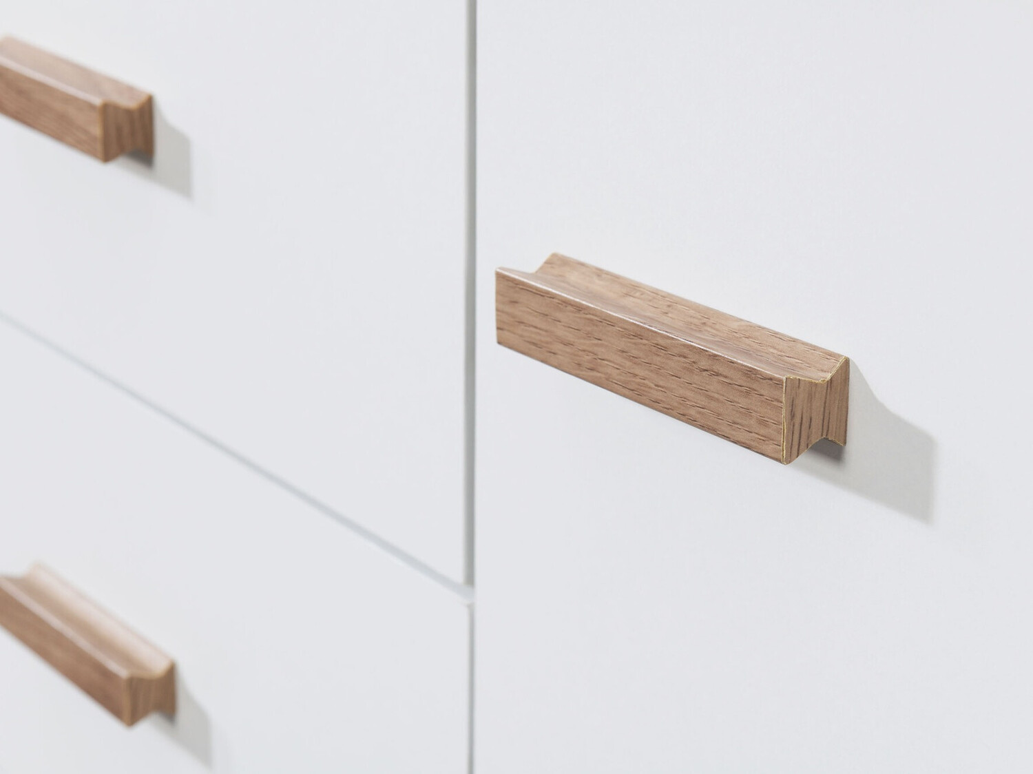 Komoda Nolcalu 100 (Balta + Ąžuolas)