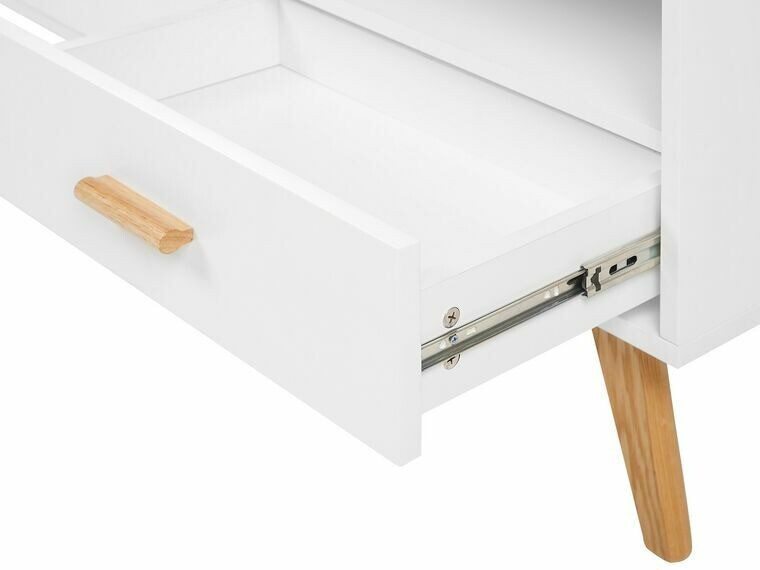 TV staliukas Berwyn 481