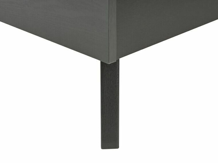 Lova Berwyn 503 (Juoda)