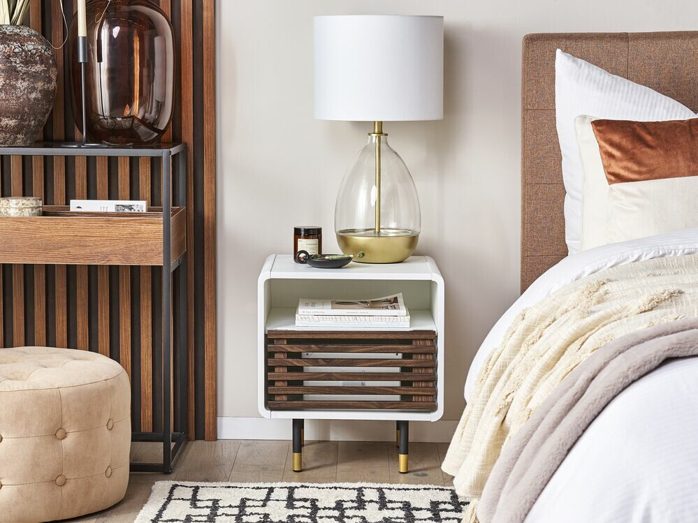 Naktinis staliukas Berwyn 617