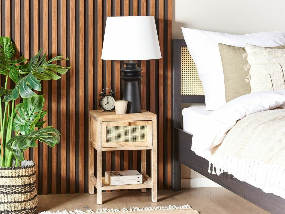 Naktinis staliukas Berwyn 822