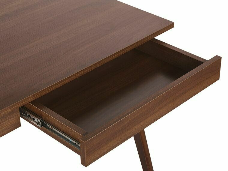 Darbo stalas Berwyn 834 (Tamsus medis)