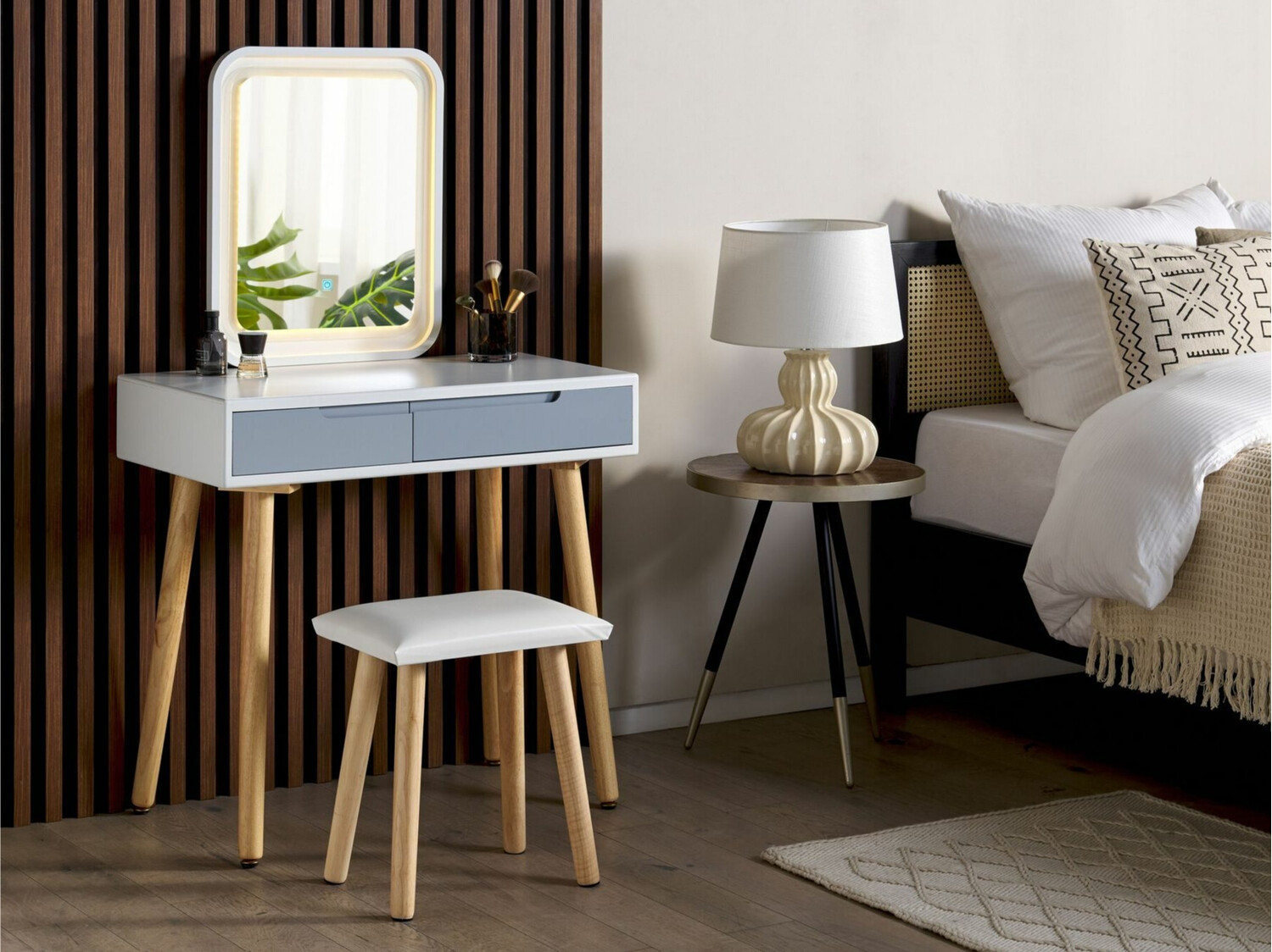 Makiažo staliukas Berwyn 844