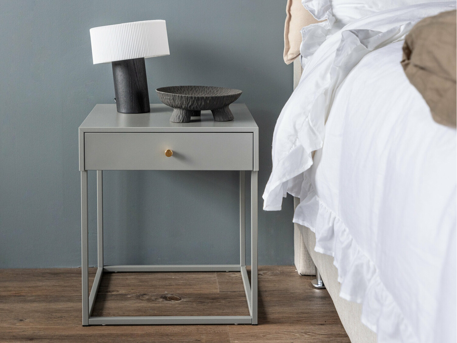 Naktinis staliukas Evasevu 104 (Šviesi pilka)