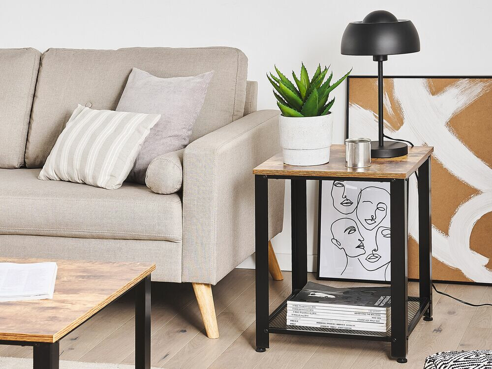 Šoninis staliukas Berwyn 1071