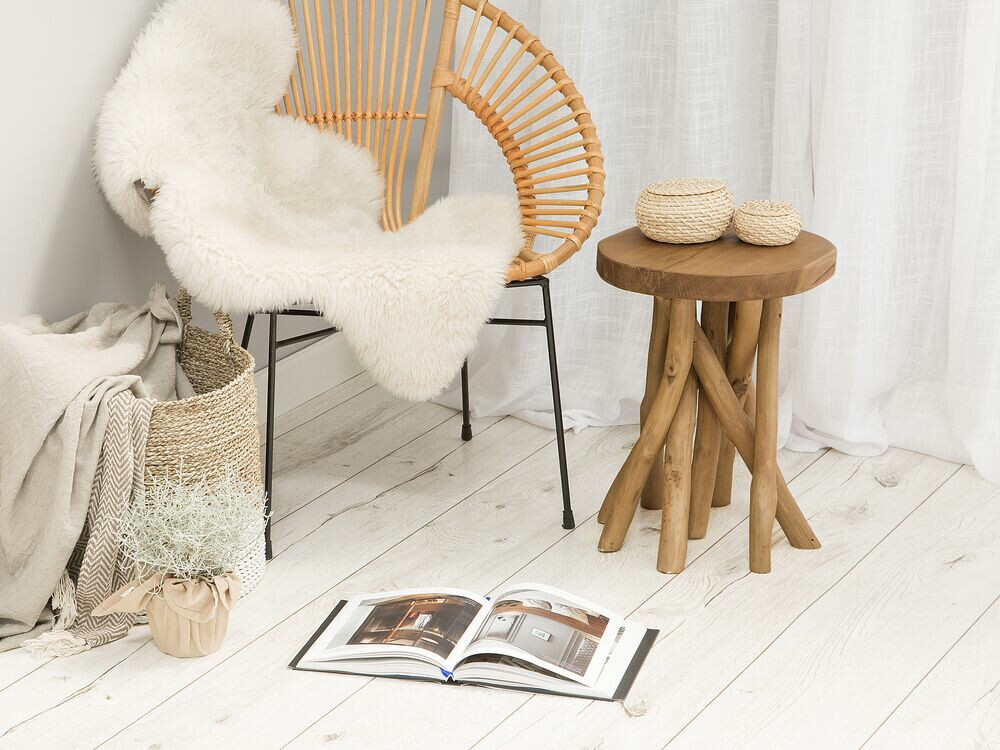 Šoninis staliukas Berwyn 1098