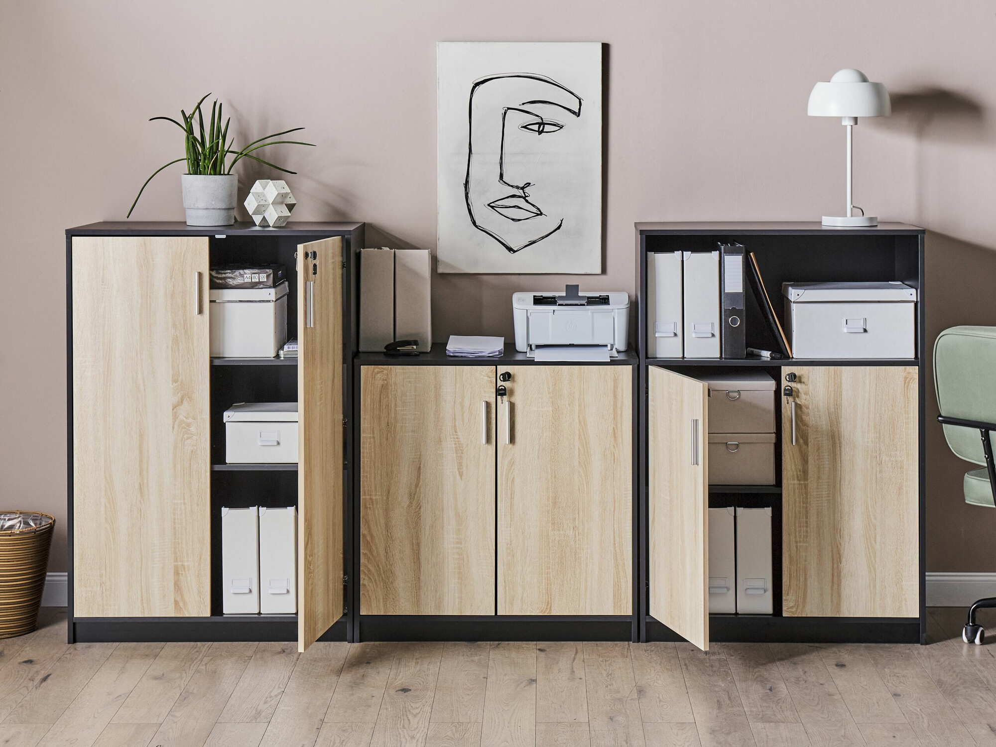 Spintelė Catferu 114 (Juoda + Šviesus medis)