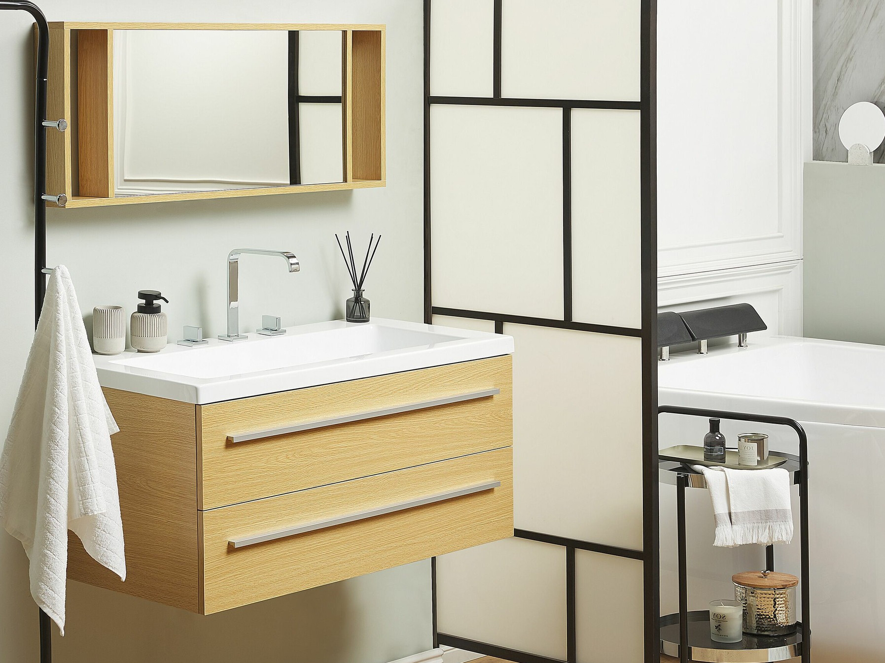 Vonios komplektas Berwyn 1558 (Šviesus medis)