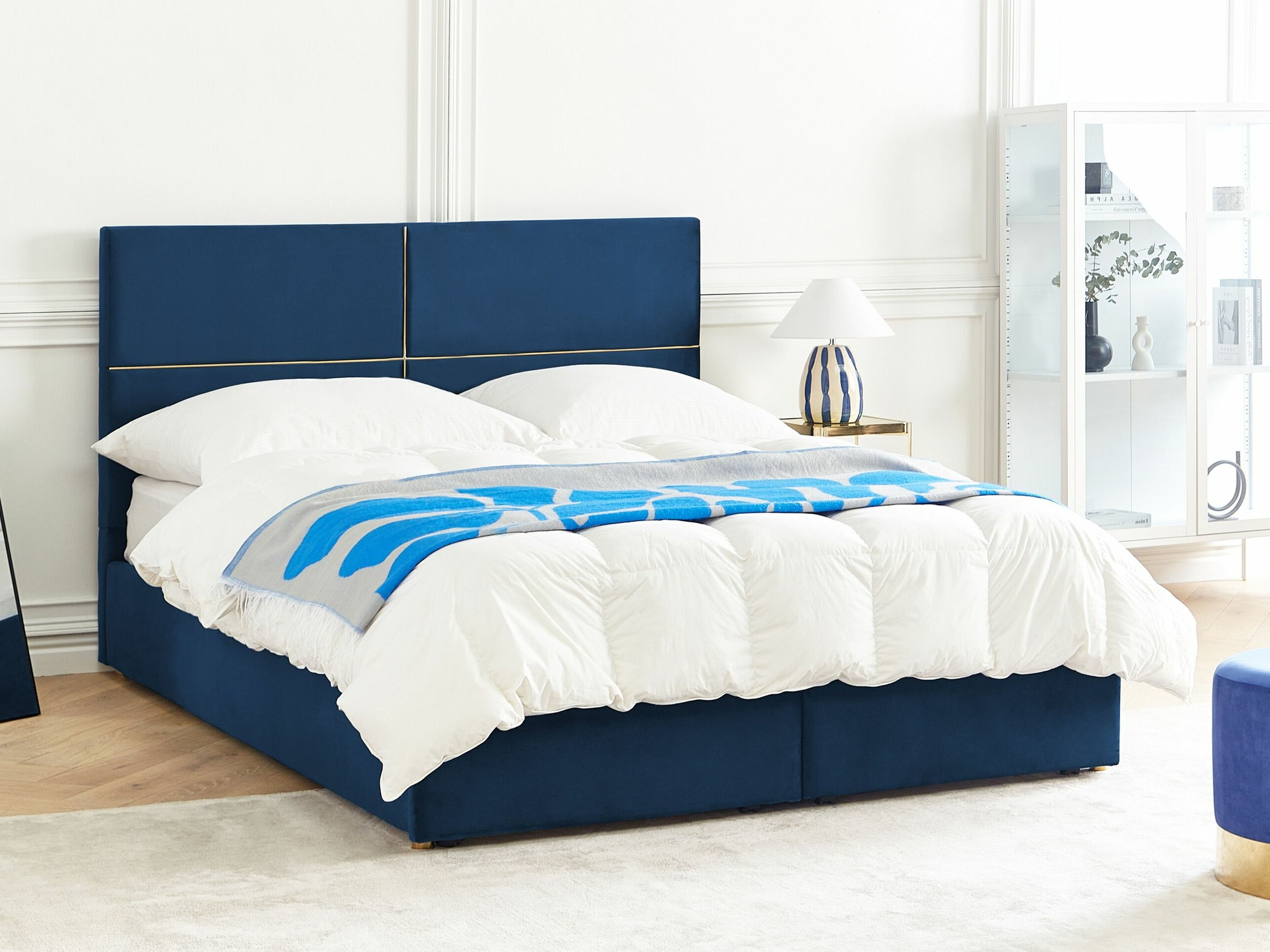 Lova Berwyn 1615 (Mėlyna)