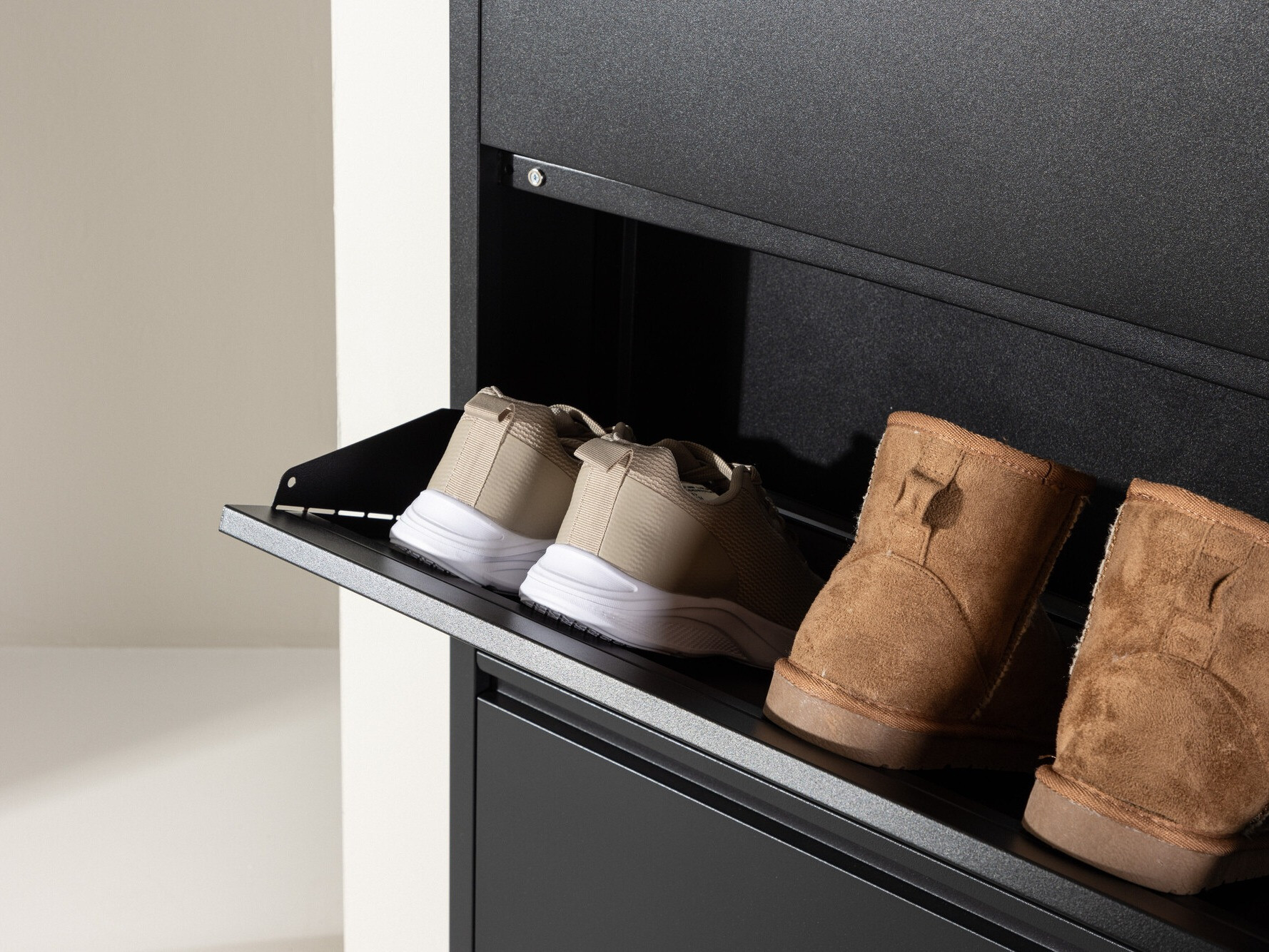 Batų dėžė Dallas 4301