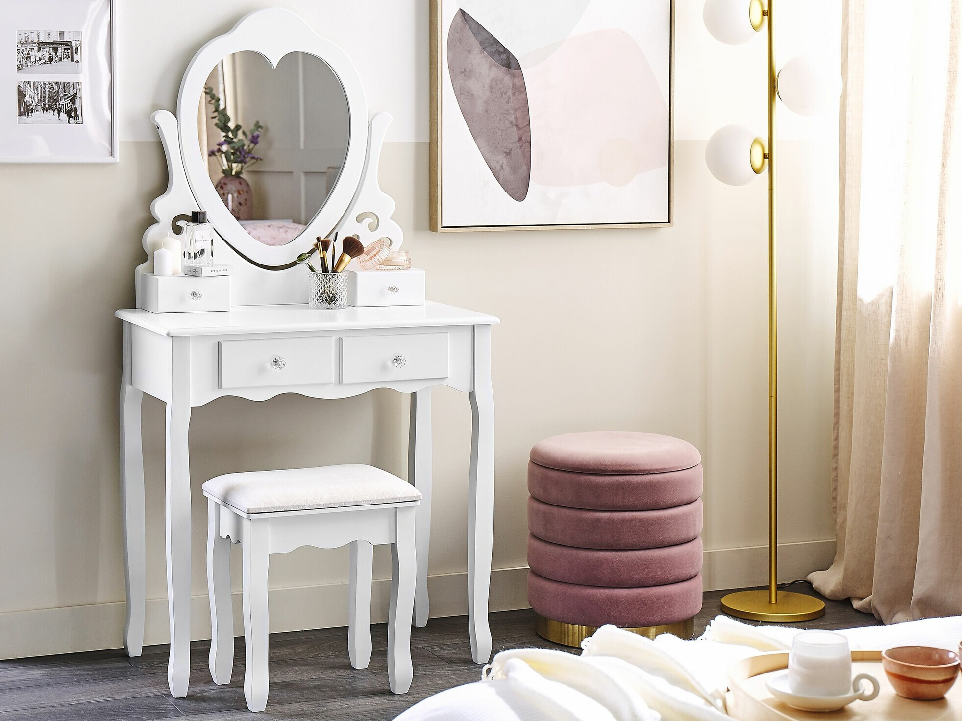 Makiažo staliukas Berwyn 1720